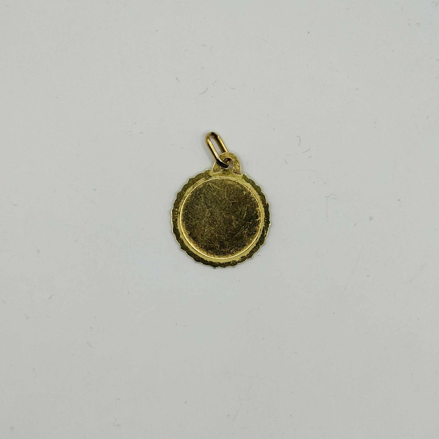 Pendentif Médaille en Or Jaune 18K 2.88 Grs