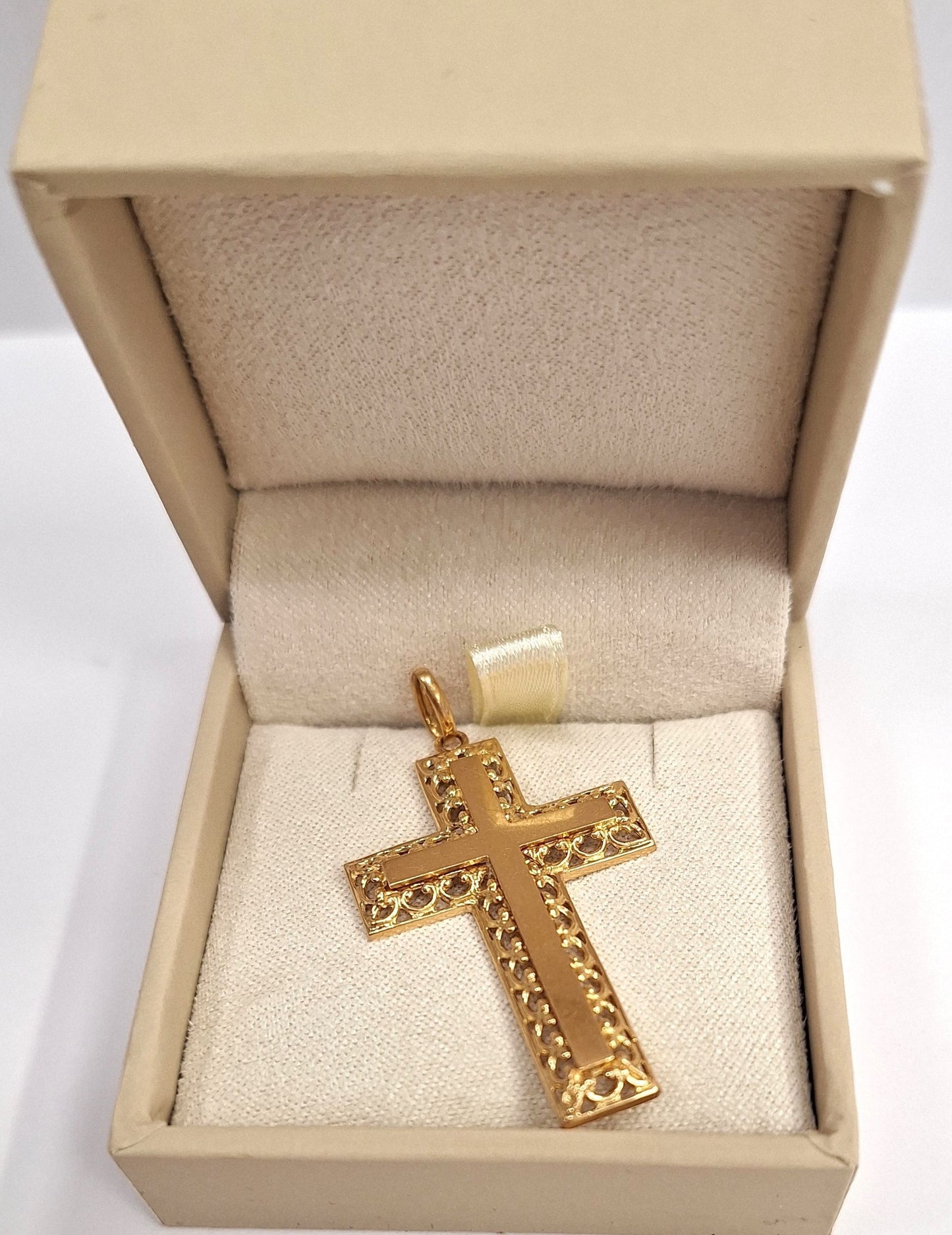 Pendentif Croix Or Jaune 18K Tête d'Aigle