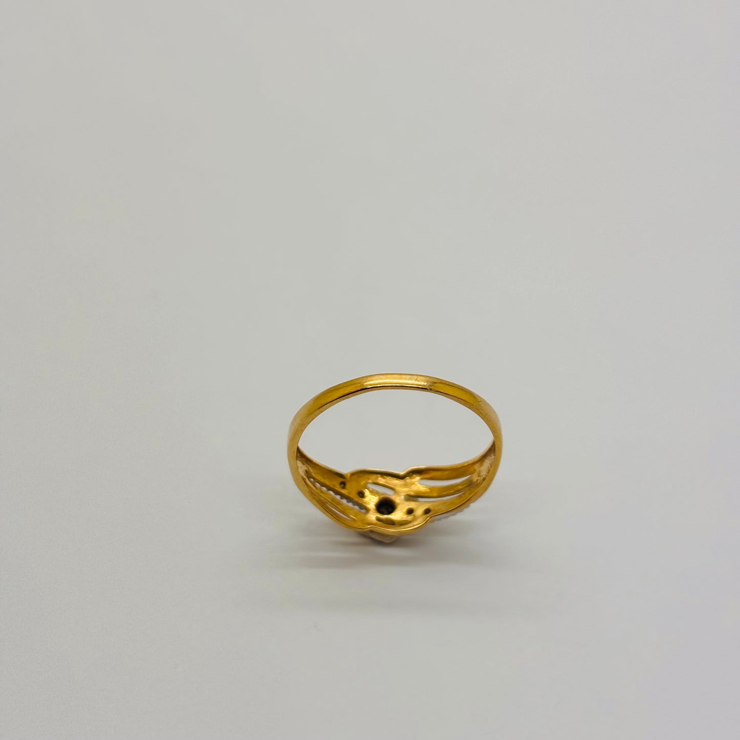 Bague en or 18 carats avec rubis – T52