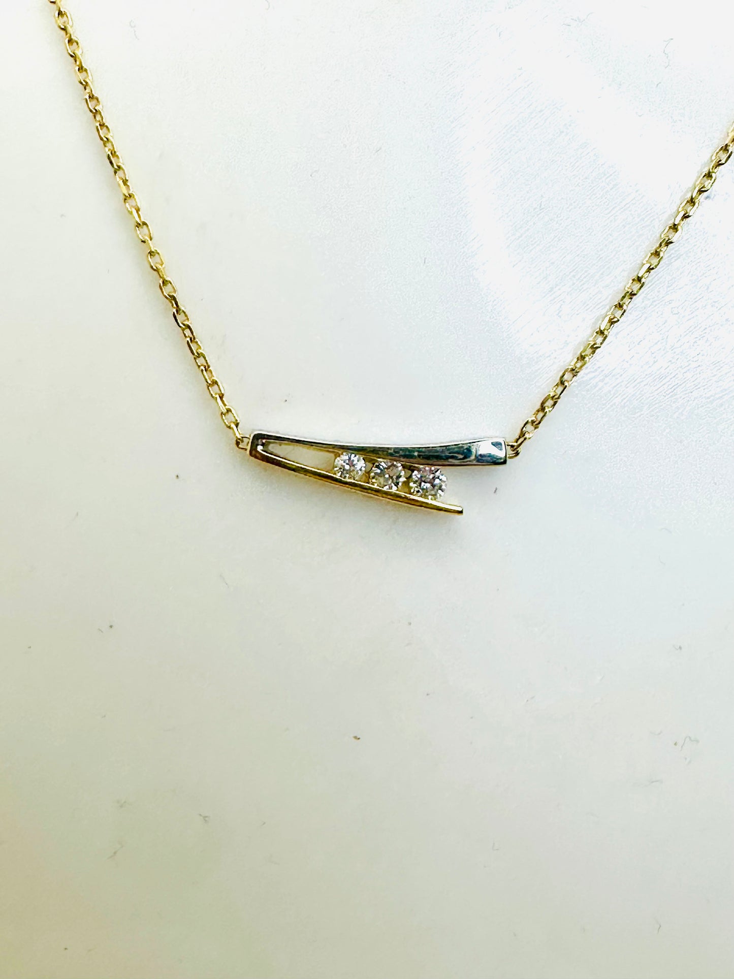 Collier Princesse en Or Blanc 18 Carats avec Diamants
