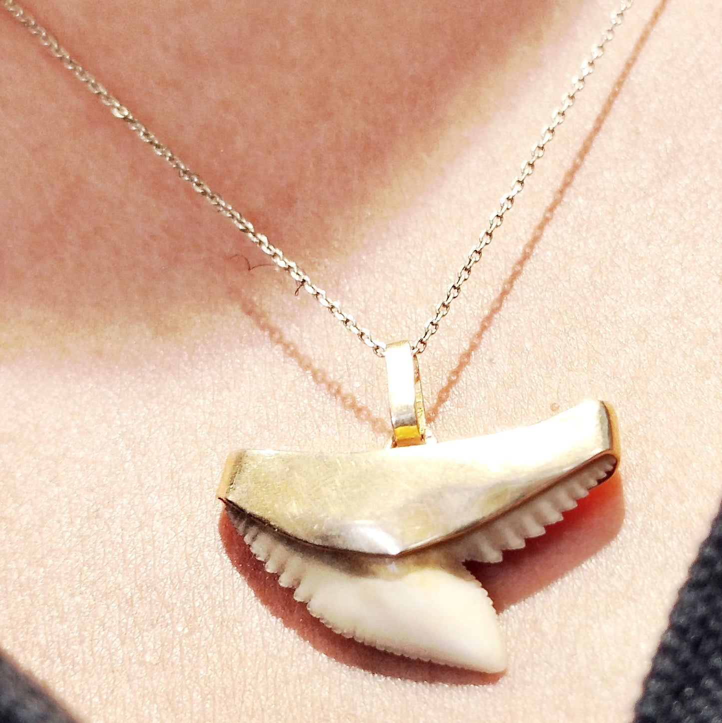 Pendentif Dent de Requin en Or Jaune 18 Carats - 2.66 Gs