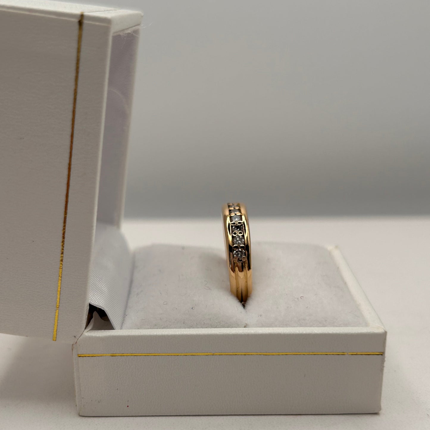 Bague Demi Tour en Or Jaune 18K avec Diamants - T 56