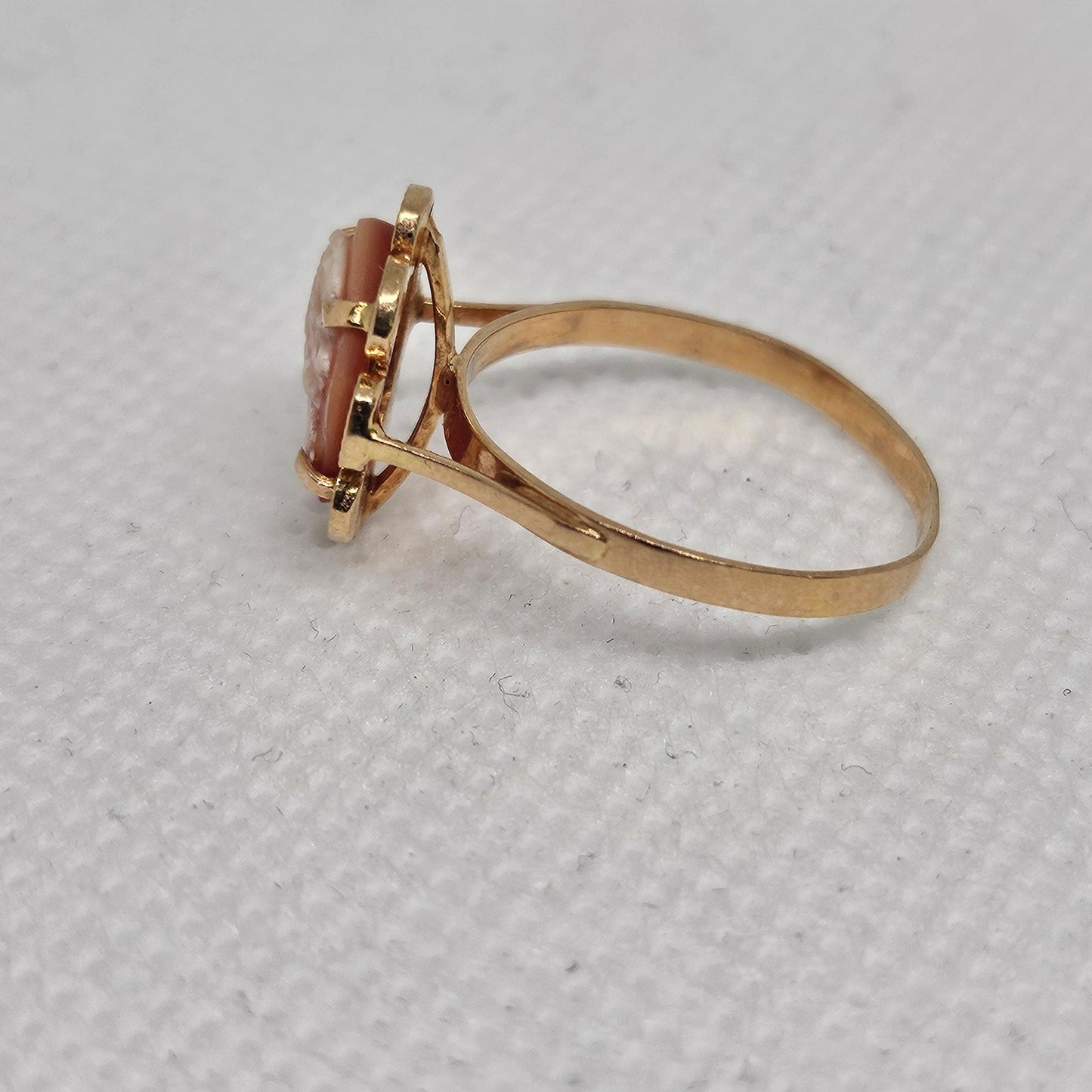 Bague en or jaune taille -51