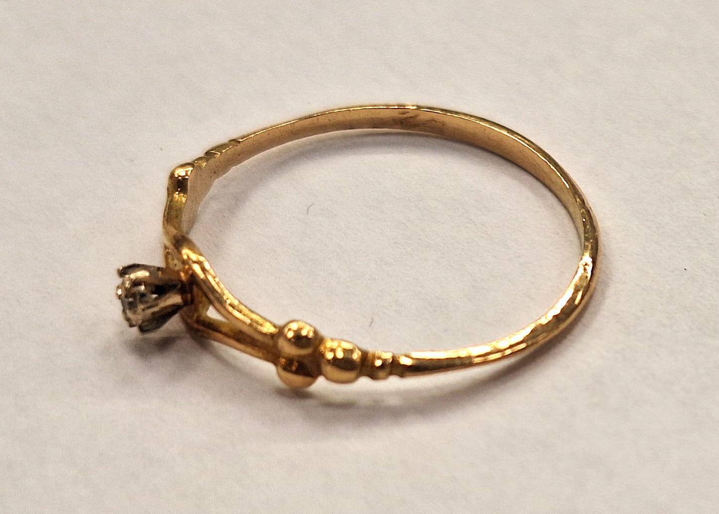 Solitaire en Or Jaune 18K avec Diamant 0.02ct