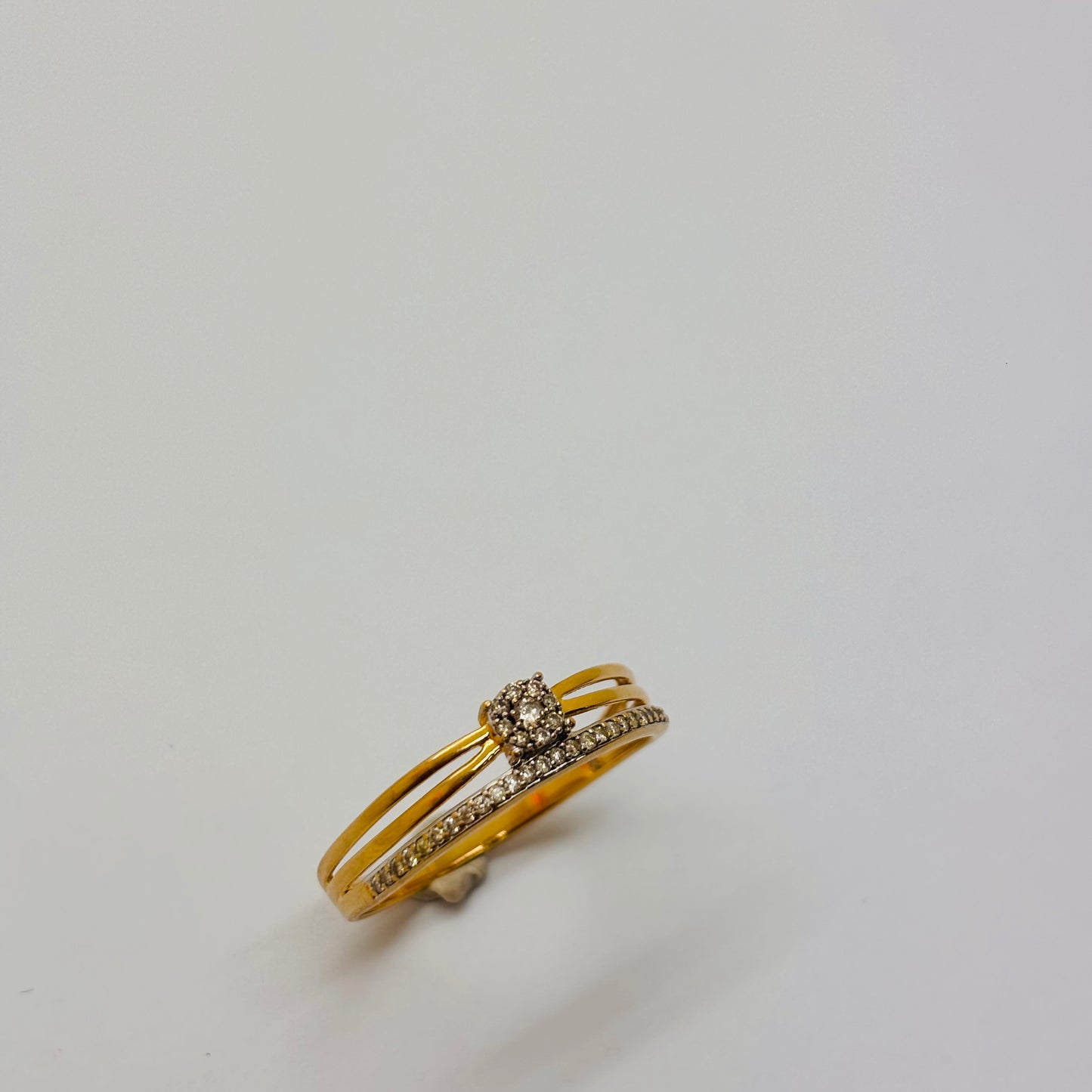 Bague Solitaire en Or Jaune 18 Carats avec Diamants - T 65