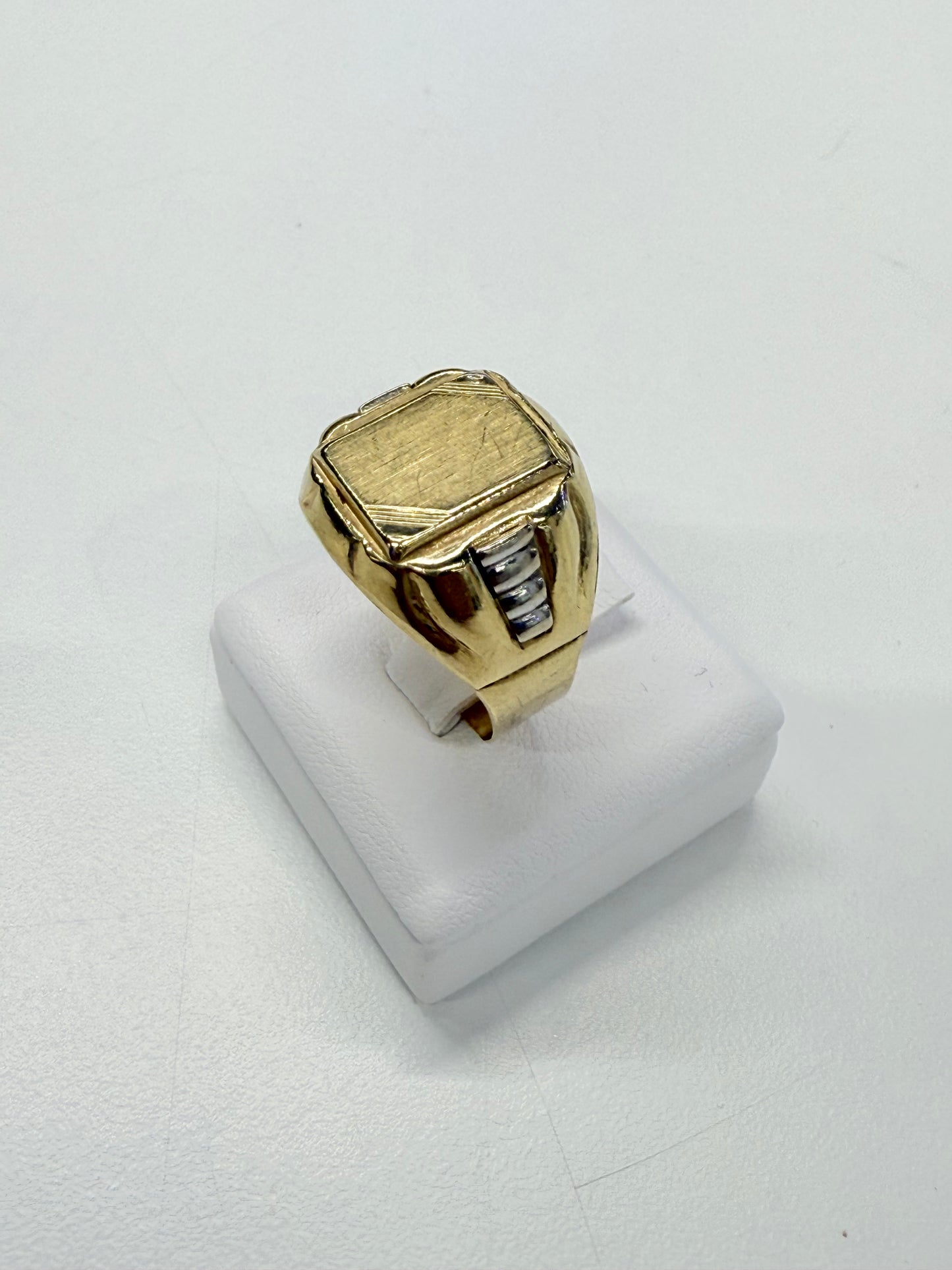 Chevalière en Or Jaune et Blanc 18k T61