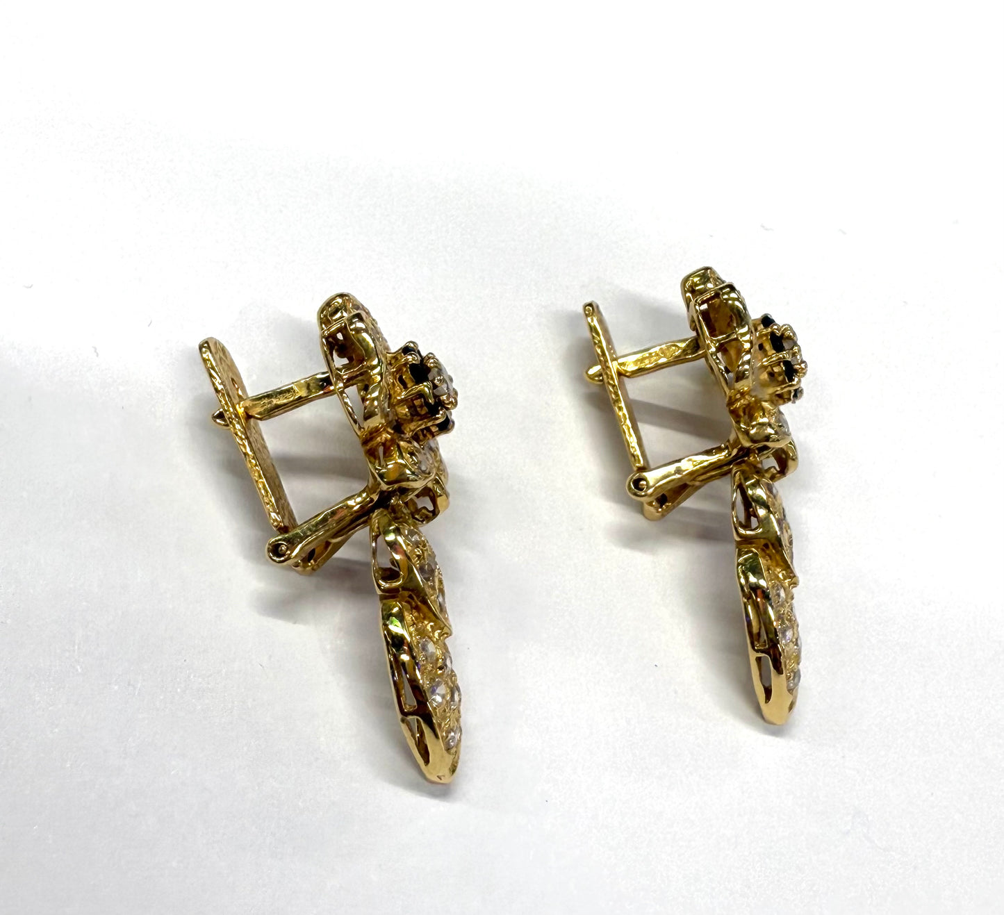 Boucles d'oreilles Dormeuses en Or Jaune 18k 11.09 Grs