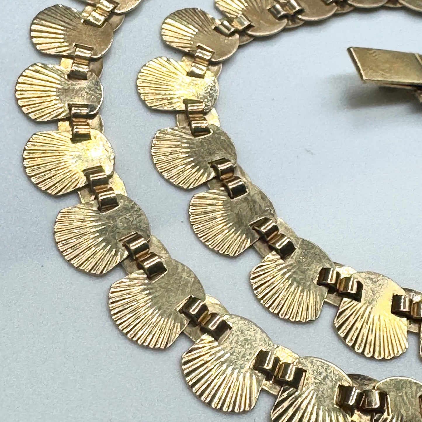 Collier Ras-du-Cou en Or Jaune 18 Carats et Maille Coquille Longueur -43,5