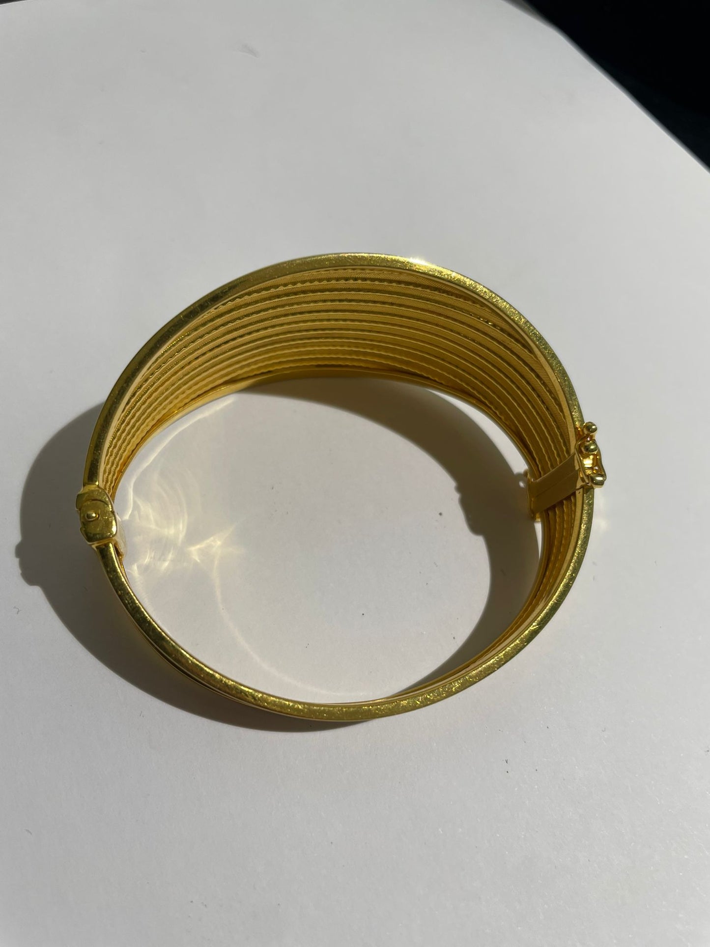 Bracelet jonc en or jaune 18 K 31 Grs