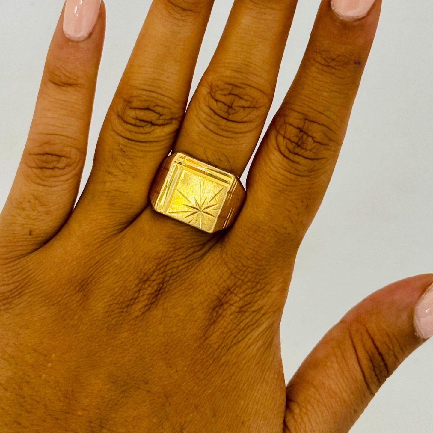 Chevalière en Or Jaune 18K Taille-63