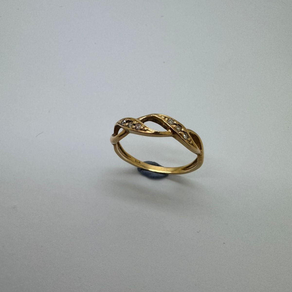 Alliance en or jaune 18 carats avec diamants - T 51