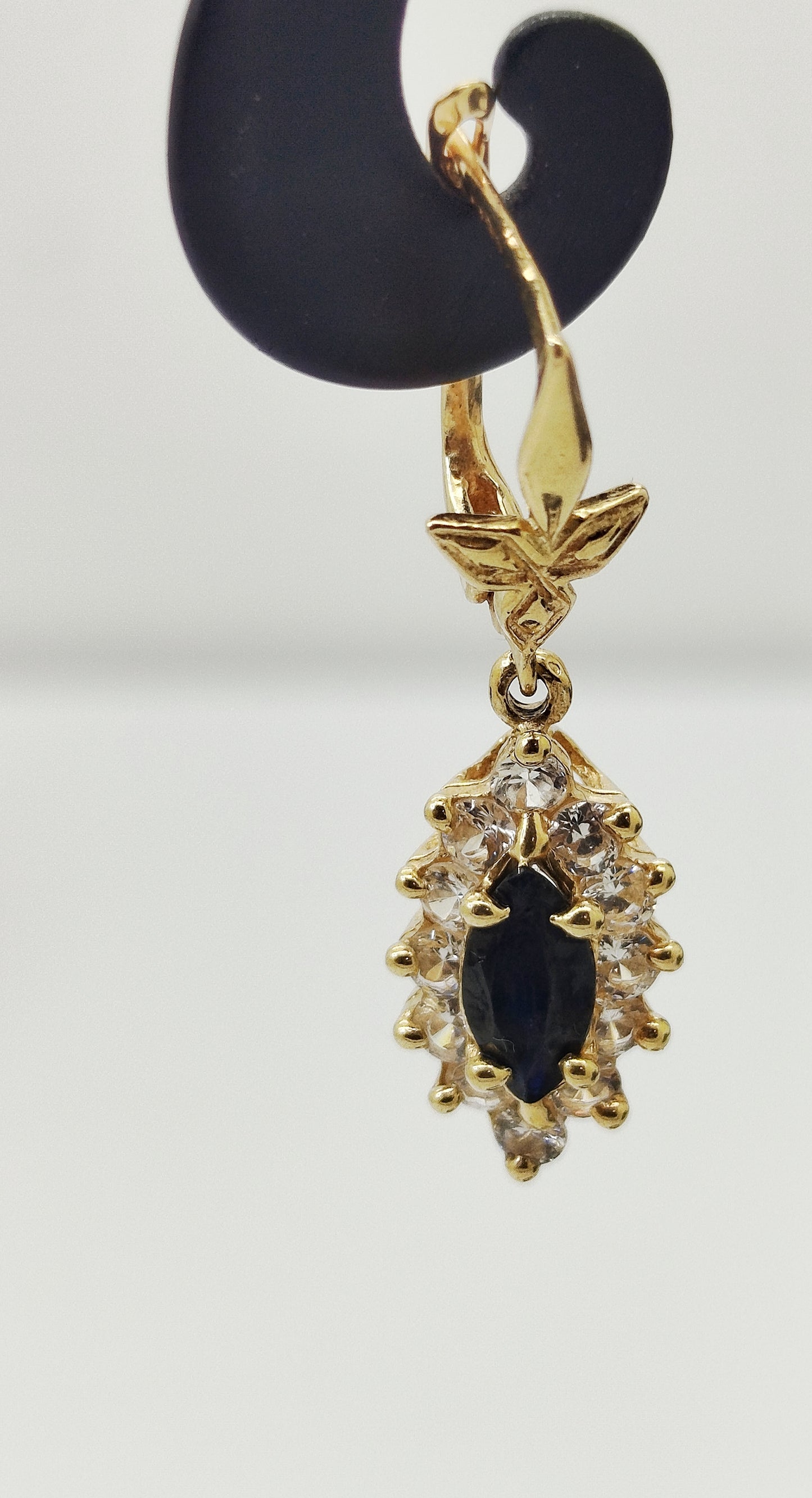 Boucles d'oreilles en or jaune 18K 6.03 Grs