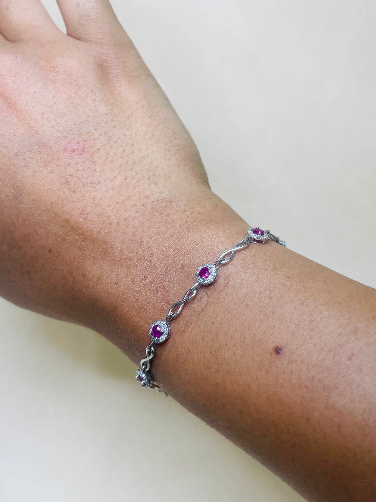 Bracelet entrelacé en or blanc 18K 5.47 Grs