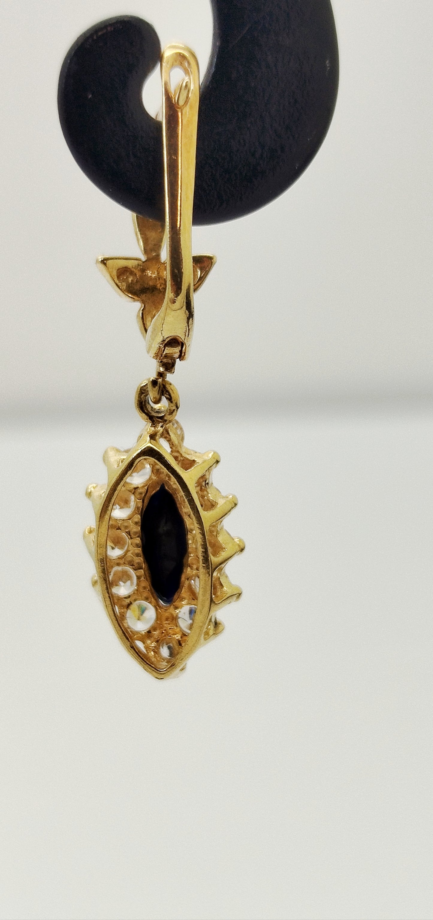 Boucles d'oreilles en or jaune 18K 6.03 Grs