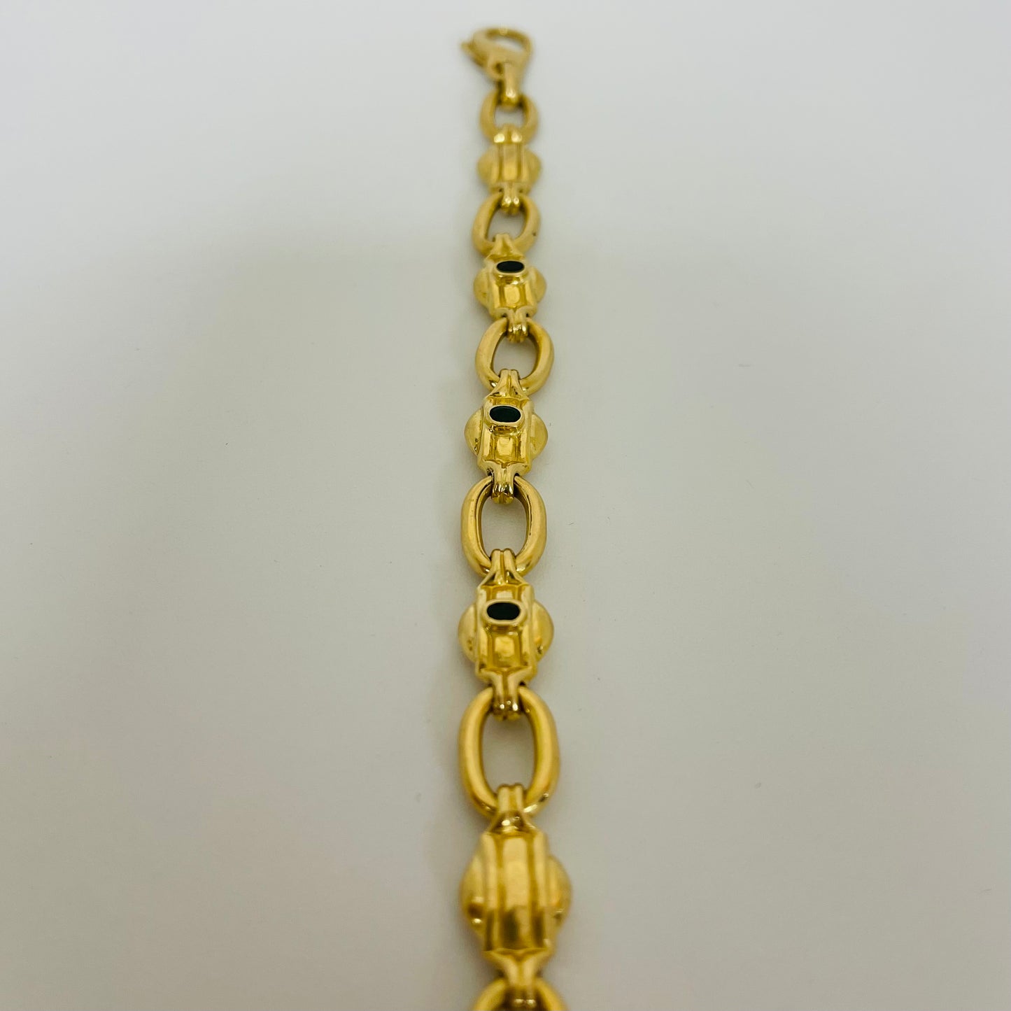 Bracelet en or jaune avec émeraudes 18K 14.25 Grs