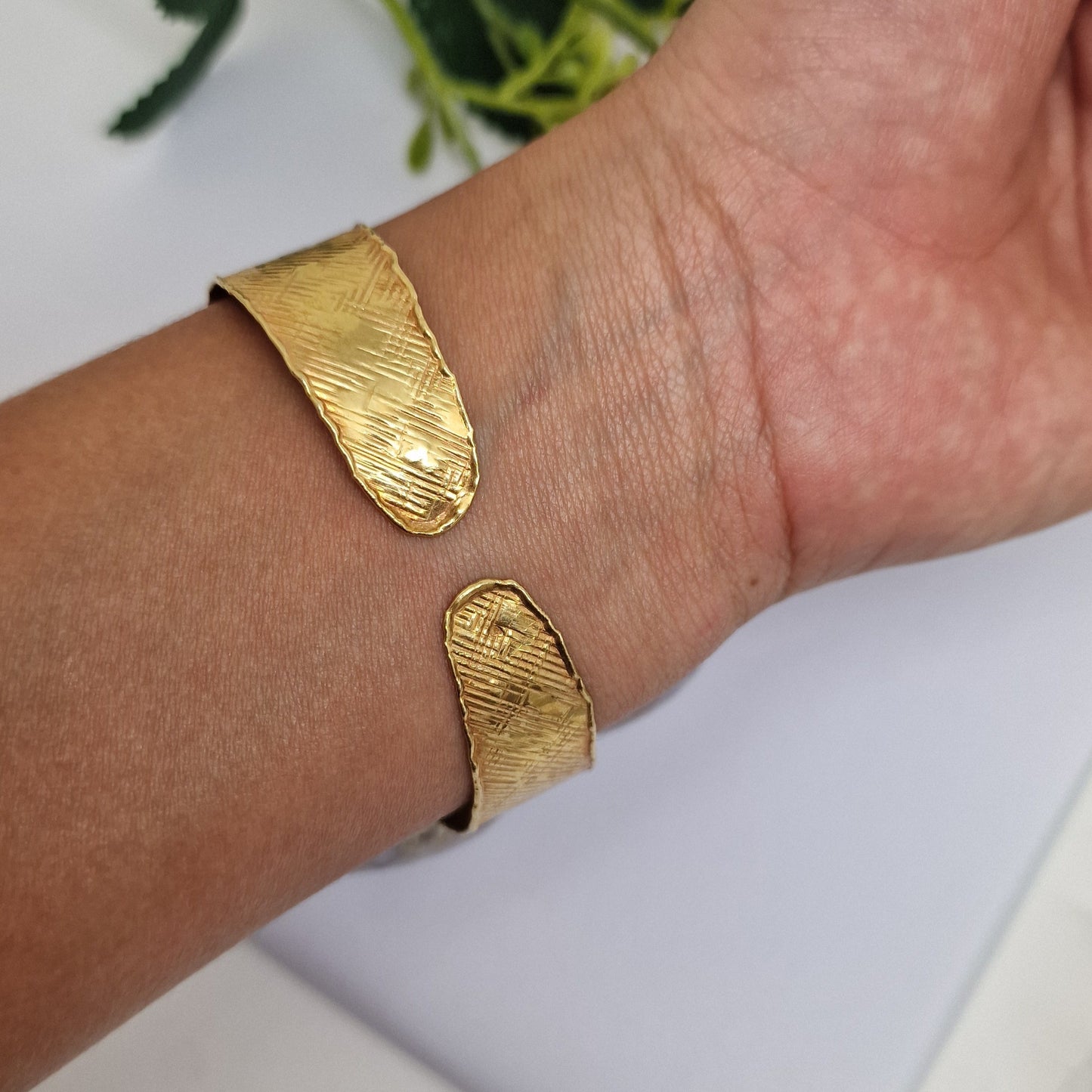 Bracelet Manchette en Or Jaune 18K 12.46 Grs