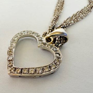 Collier Princesse en Or Blanc 18K avec Cœur en Diamant