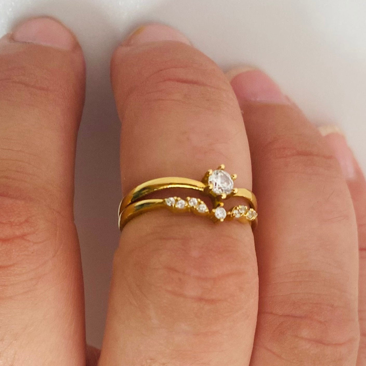 Bague Or Jaune 18K avec 10 Oxyde de Zirconium