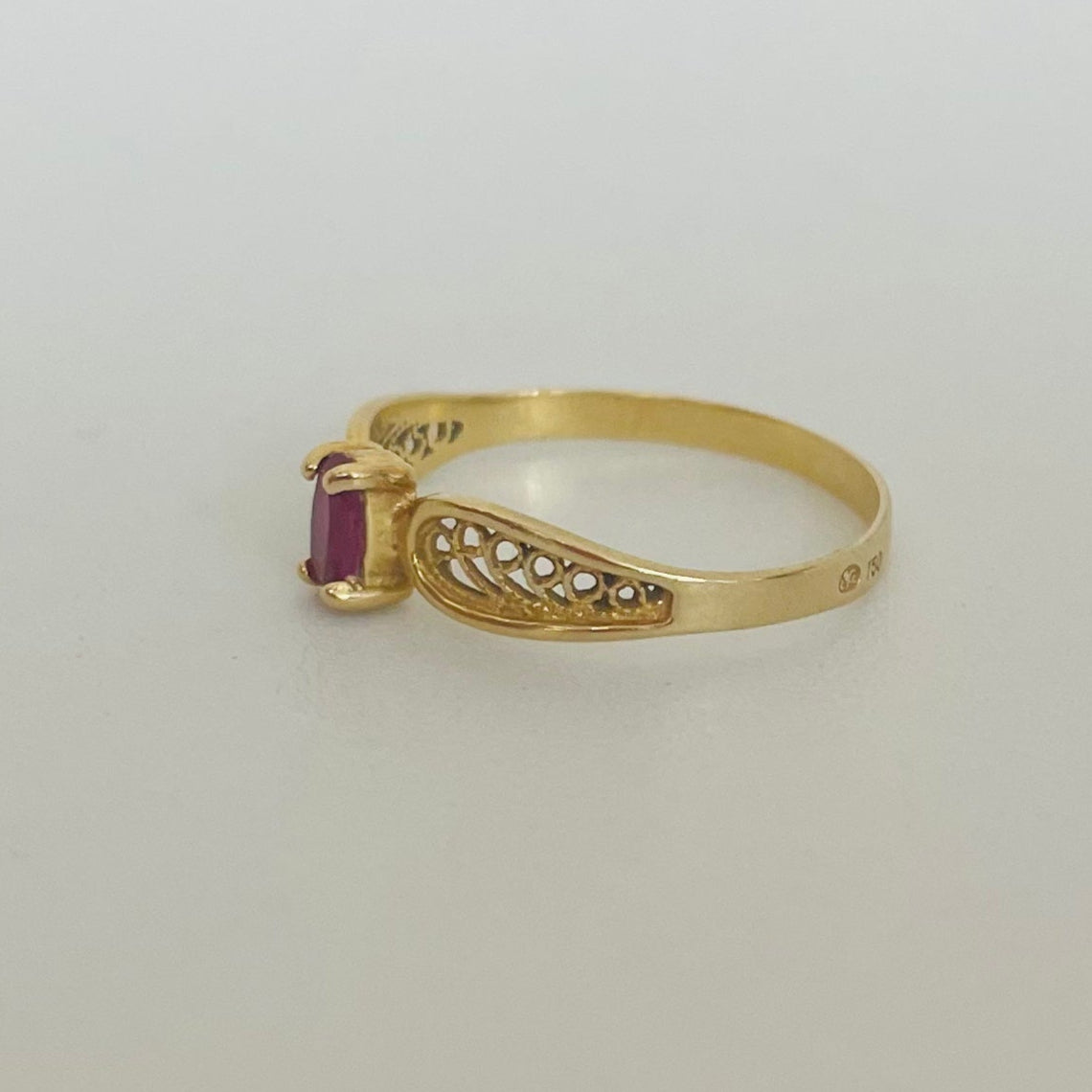 Bague solitaire en or jaune 18K Taille-53 1.40 Grs