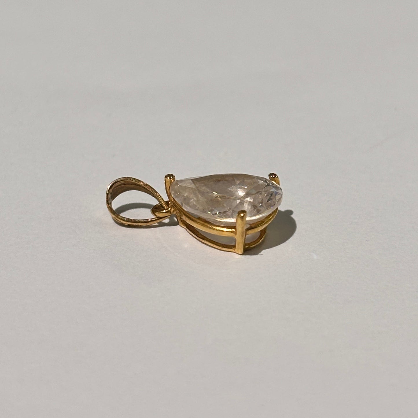 Pendentif Solitaire en Or Jaune 18K avec Zirconium - 1.16 Grs