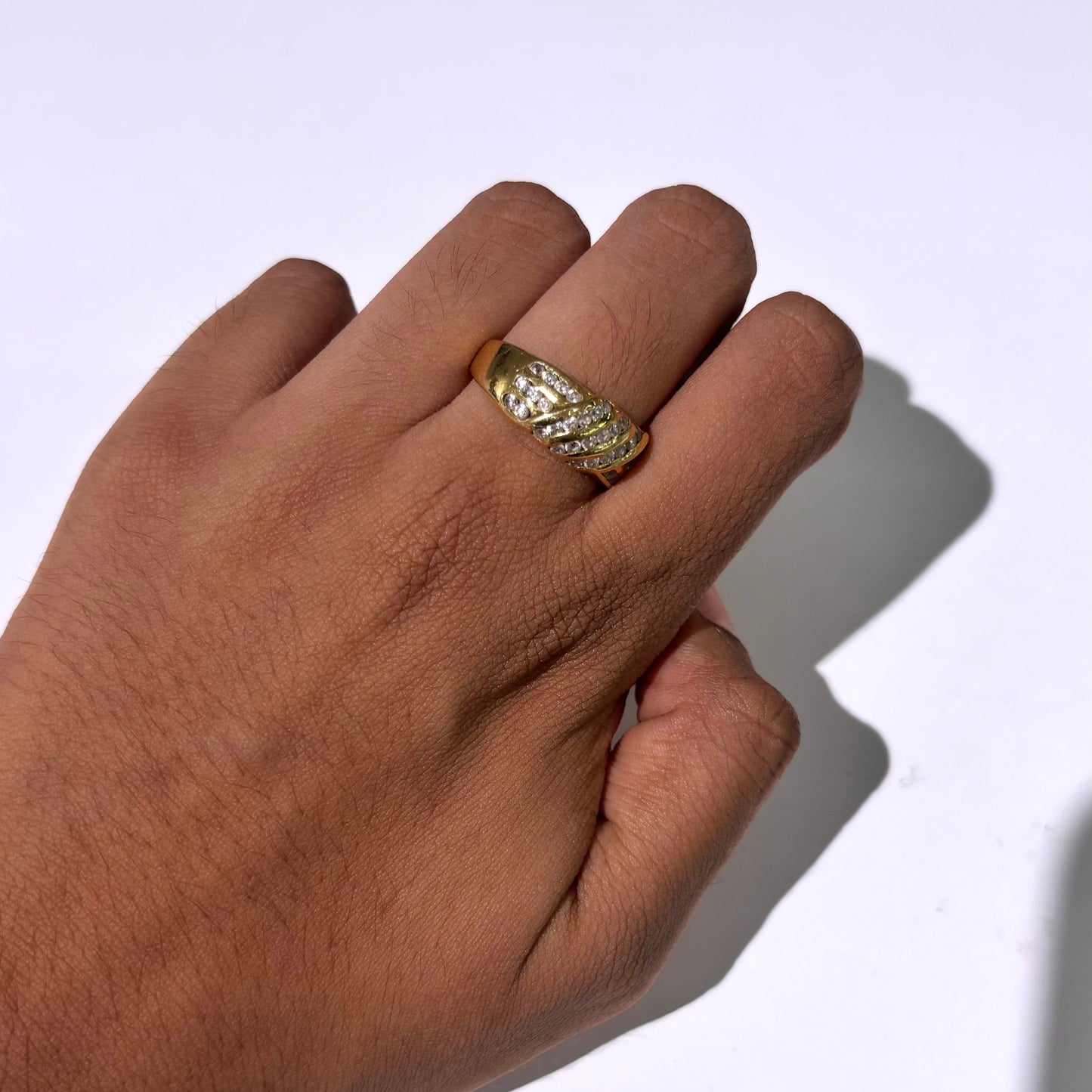 Bague en Or Jaune 18K sertie de 36 Oxydes de Zirconium