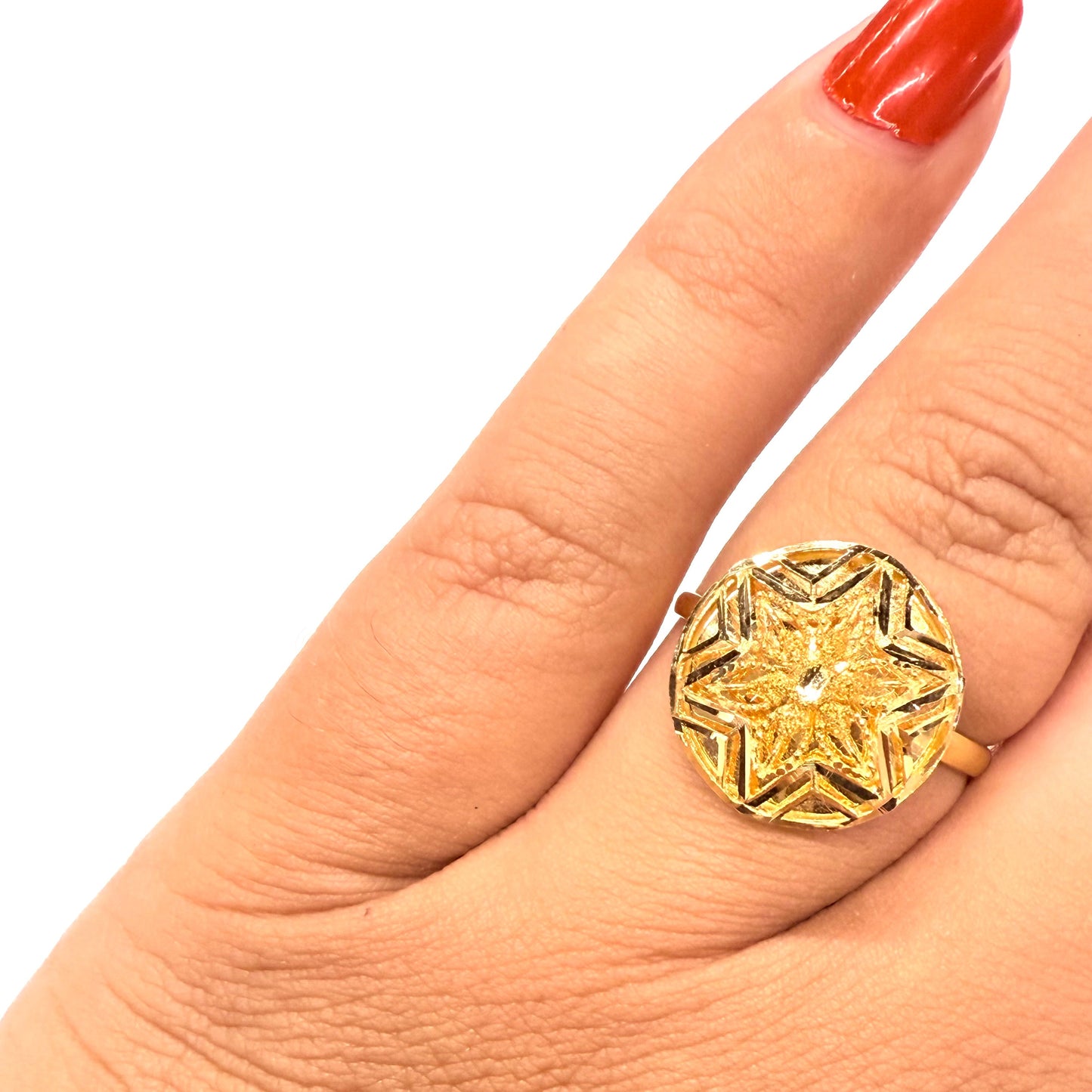 Bague travaillée en Or Jaune 21k - T 57