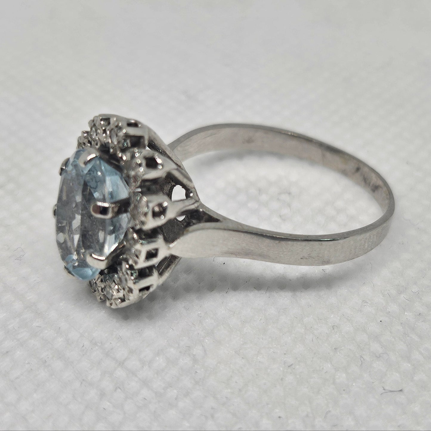 Bague Marguerite Or Gris 18 Carats Aigue Marine Diamants Taille 58
