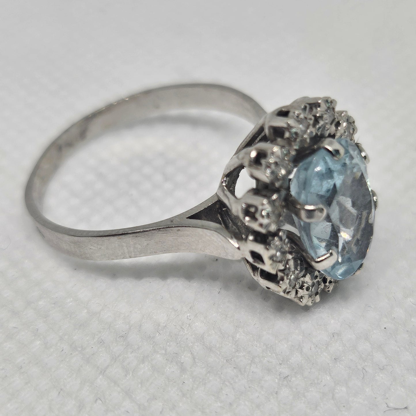 Bague Marguerite Or Gris 18 Carats Aigue Marine Diamants Taille 58