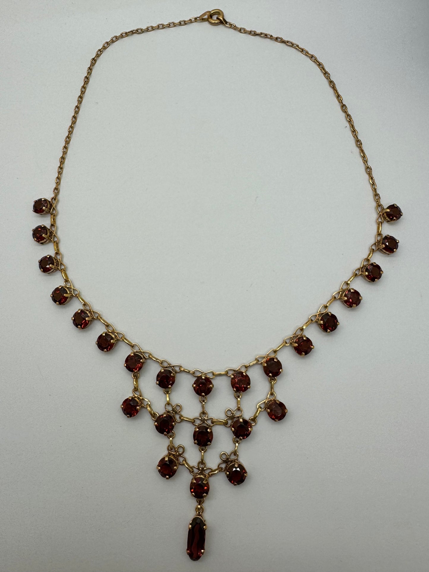 Collier Ras du Cou Or Jaune 18K et Grenats