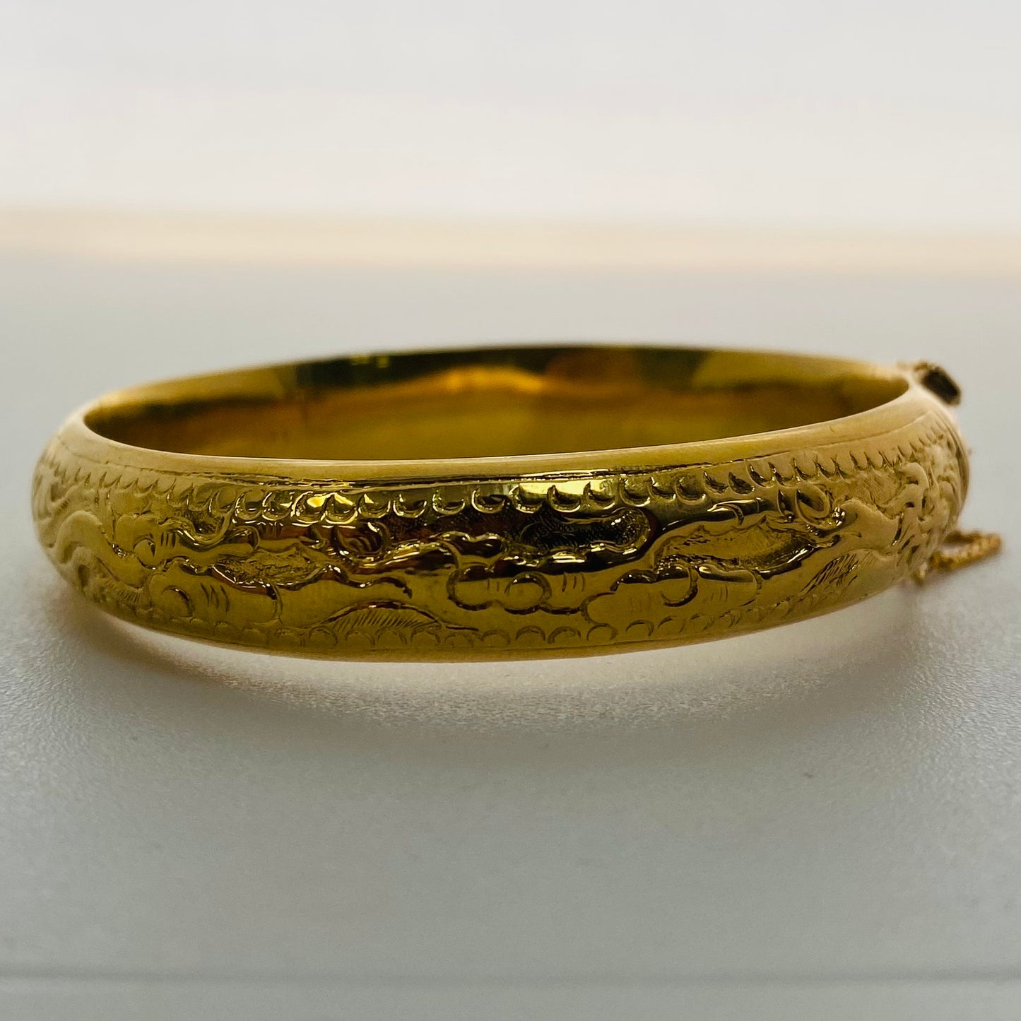 Jonc en Or Jaune 18K motif à chaînette