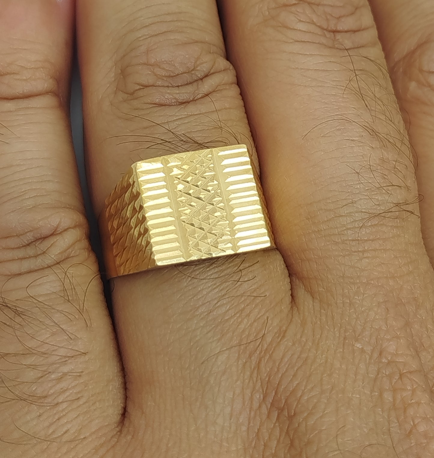 Chevalière en Or Jaune 18K 5.75 Grs - Taille 66