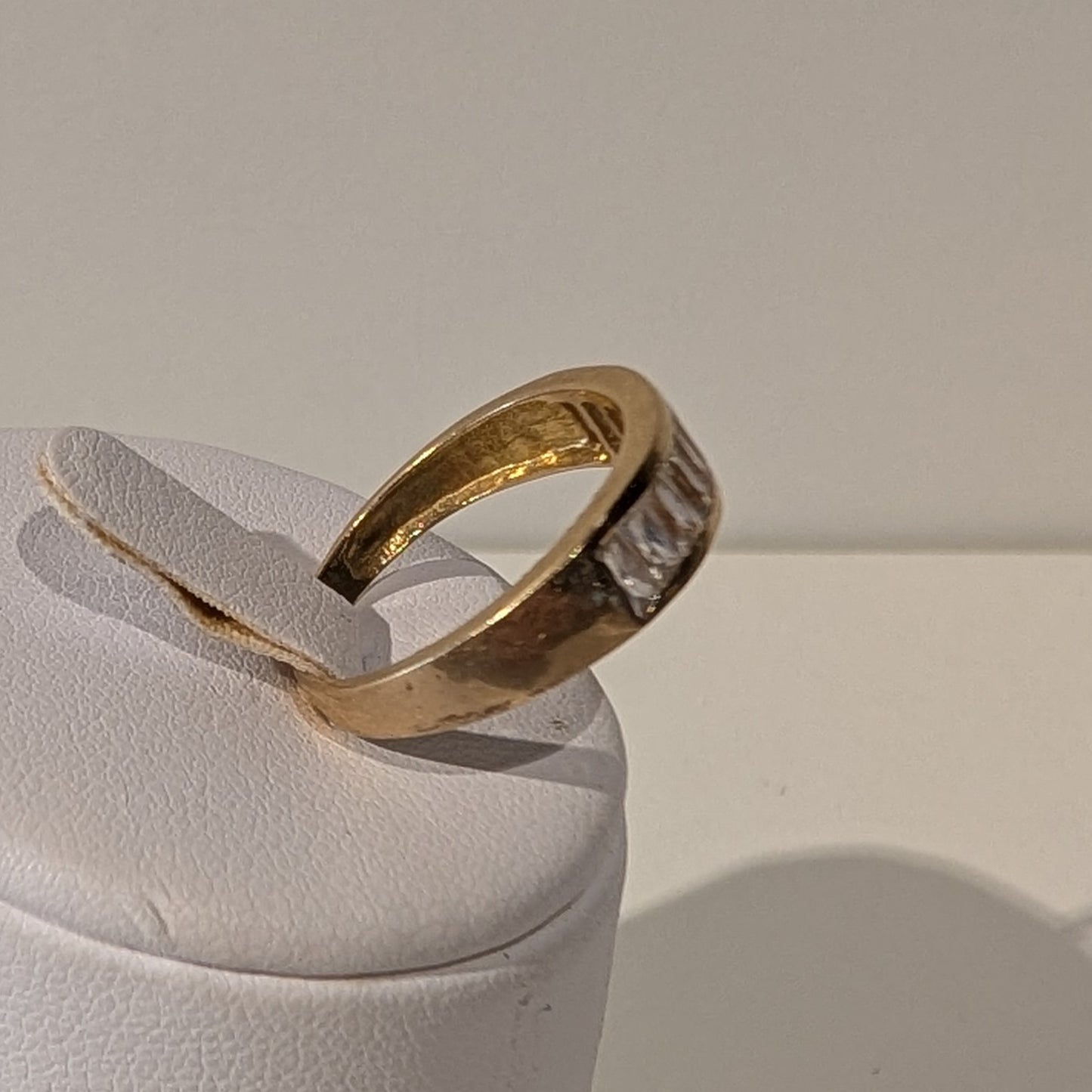 Bague ancienne en Or jaune 18K avec Oxydes
