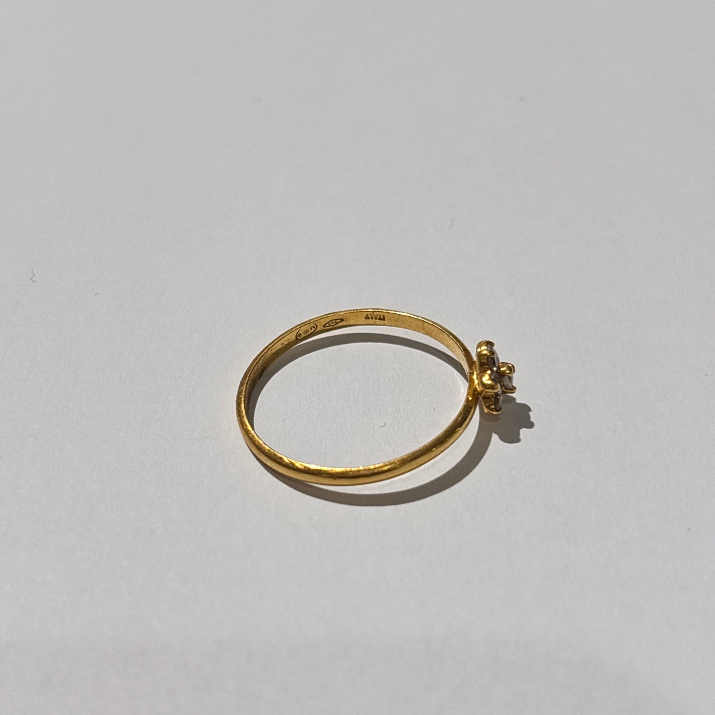 Bague en or jaune avec oxyde de zirconium 18K - T 56