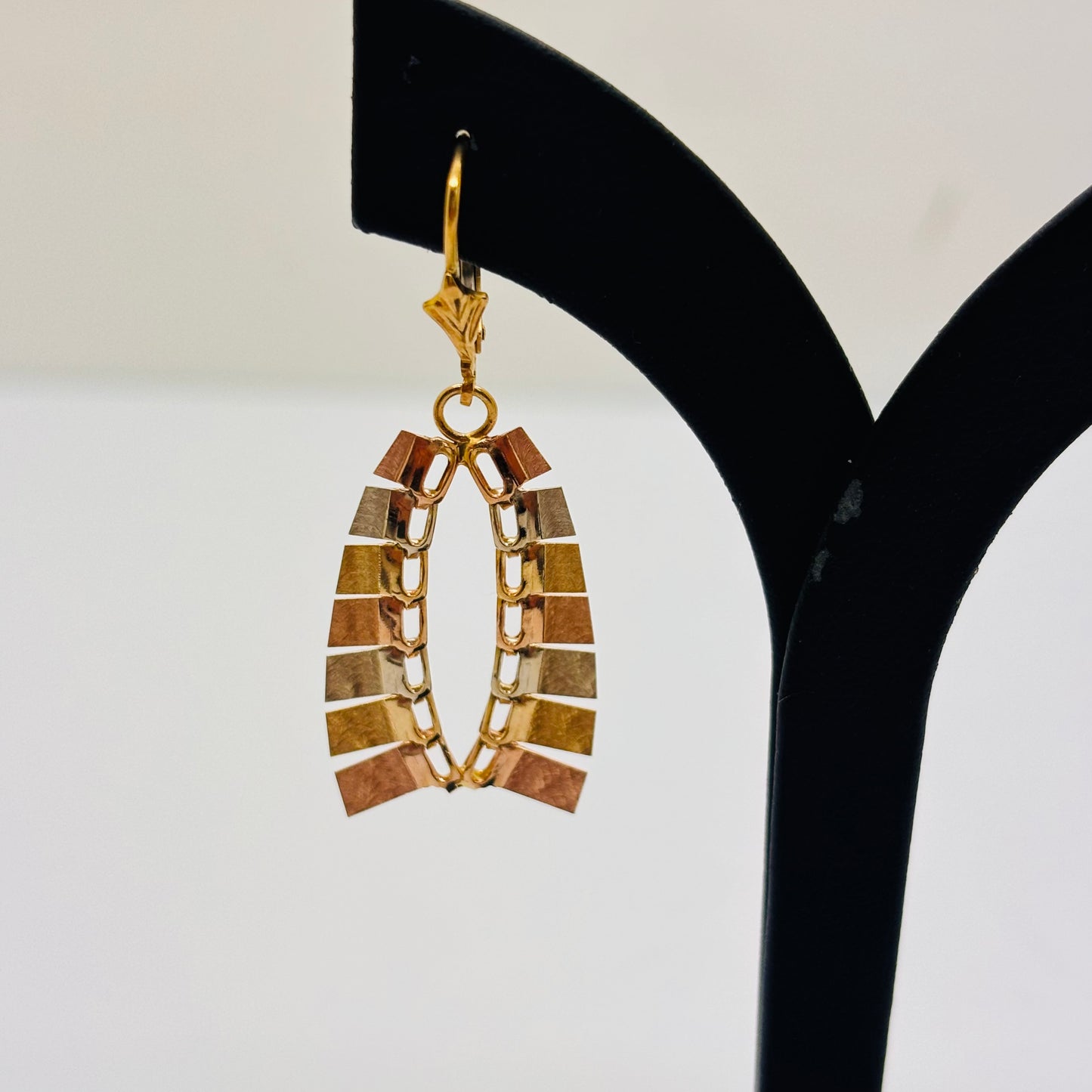 Boucles d'oreilles dormeuses en or 18K 4.38g