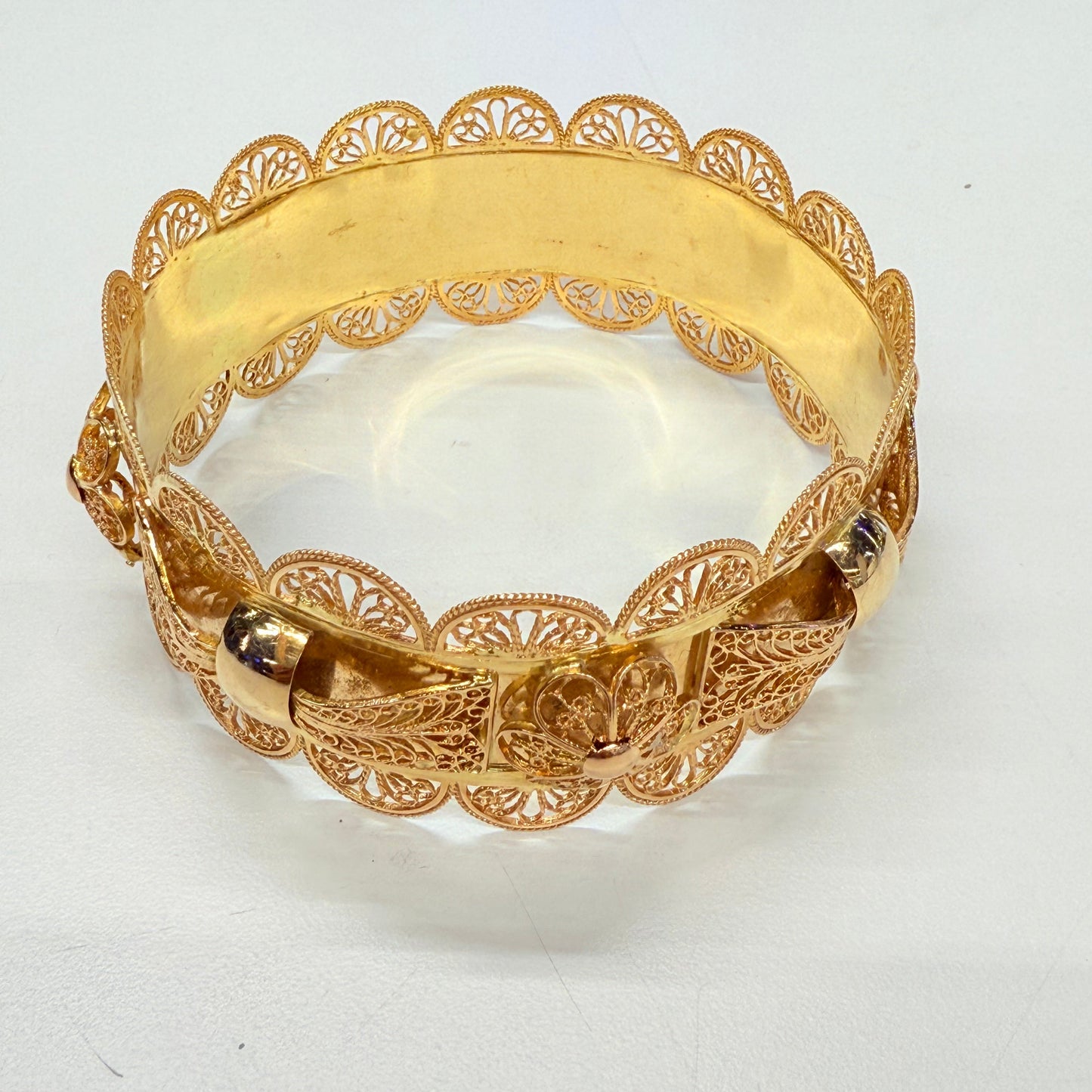 Bracelet Manchette Or Jaune 18K 43.07 Grs