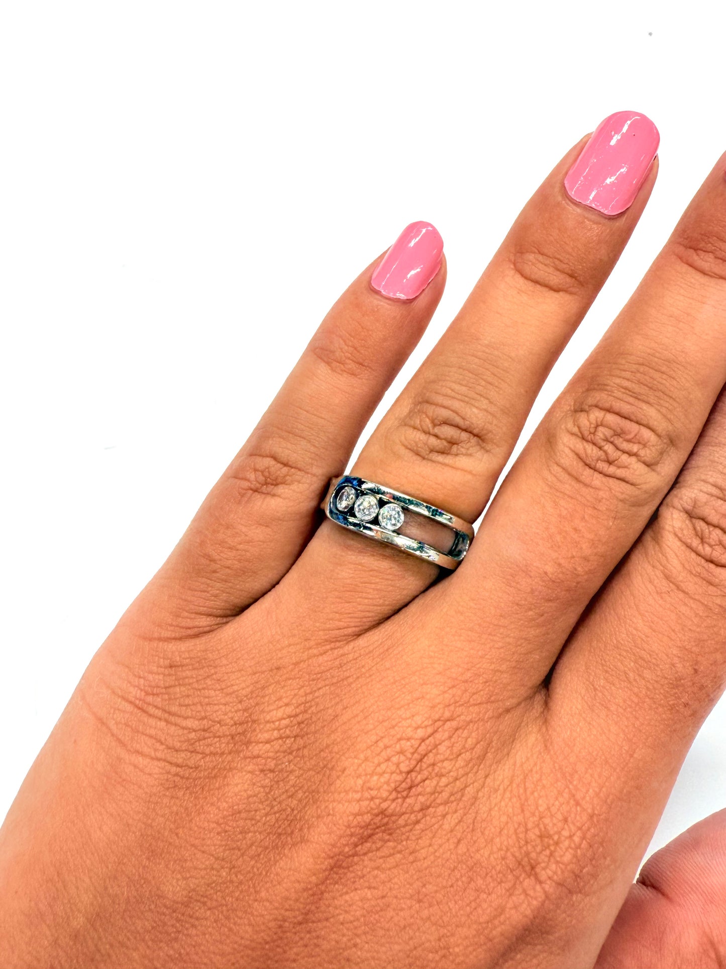Bague Signée Or Blanc 18K avec Diamants MESSIKA 4.04 Grs - Taille 52
