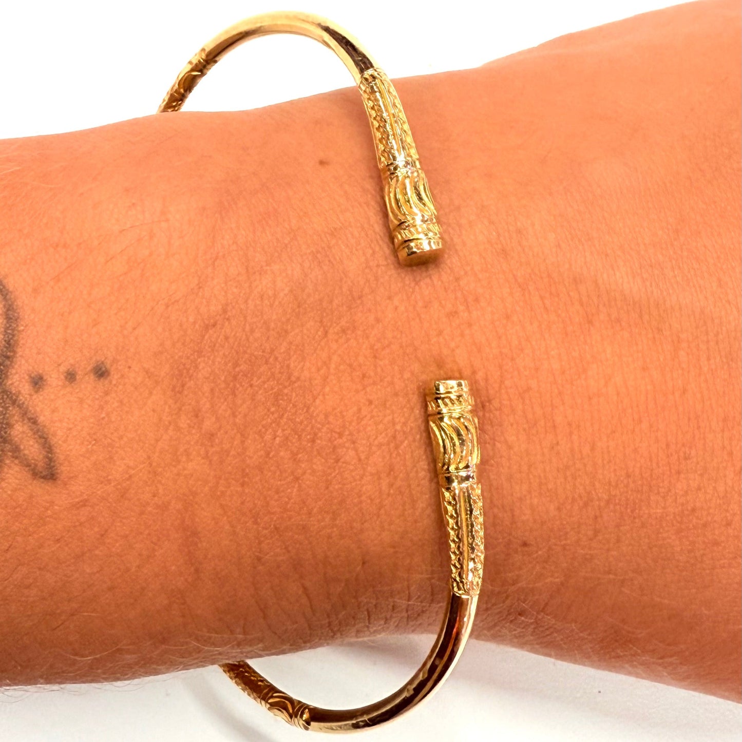 Bracelet Jonc Malgache en Or Jaune 18k 15.91 Grs