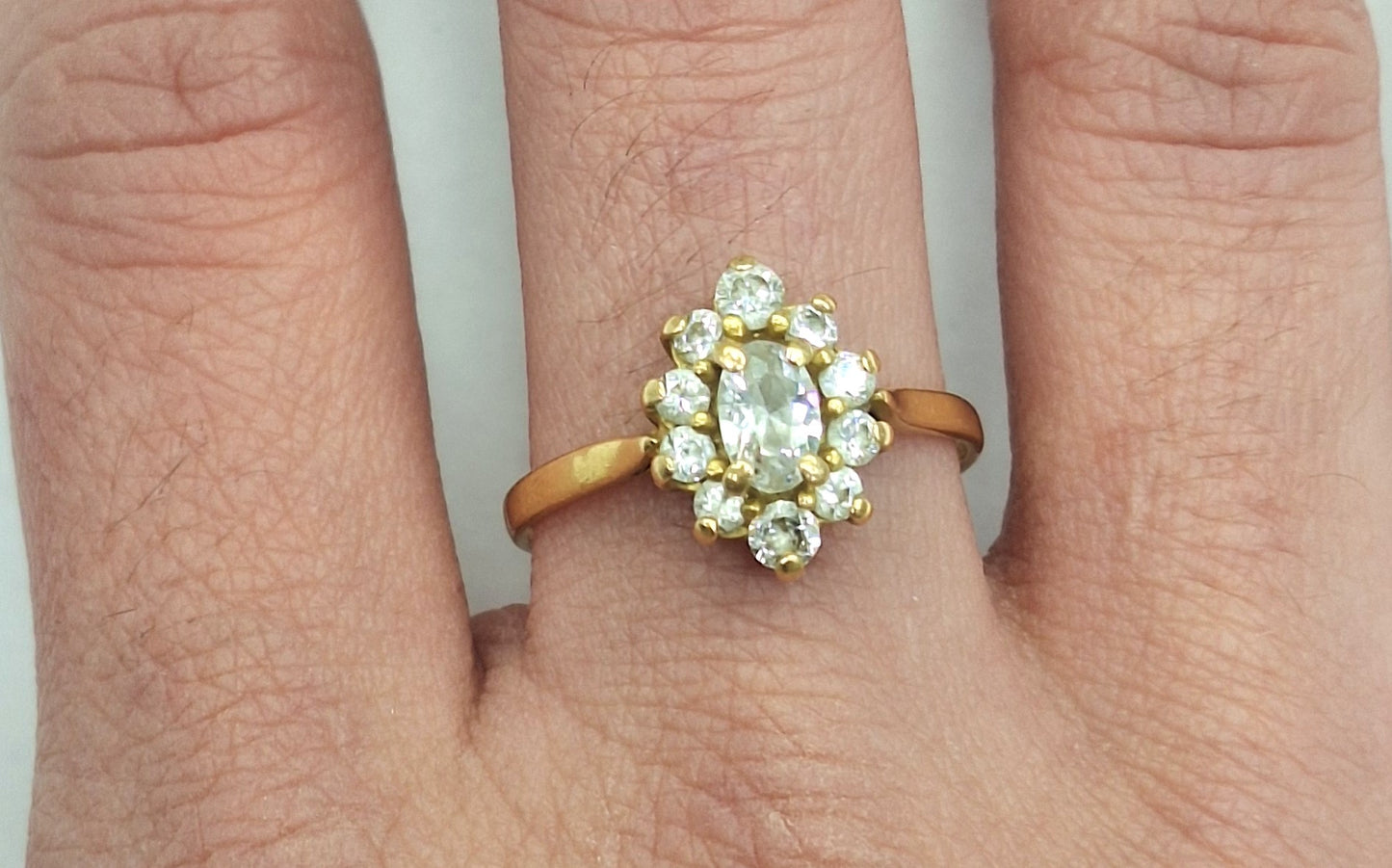 Bague Marguerite en Or jaune 18K avec Oxydes