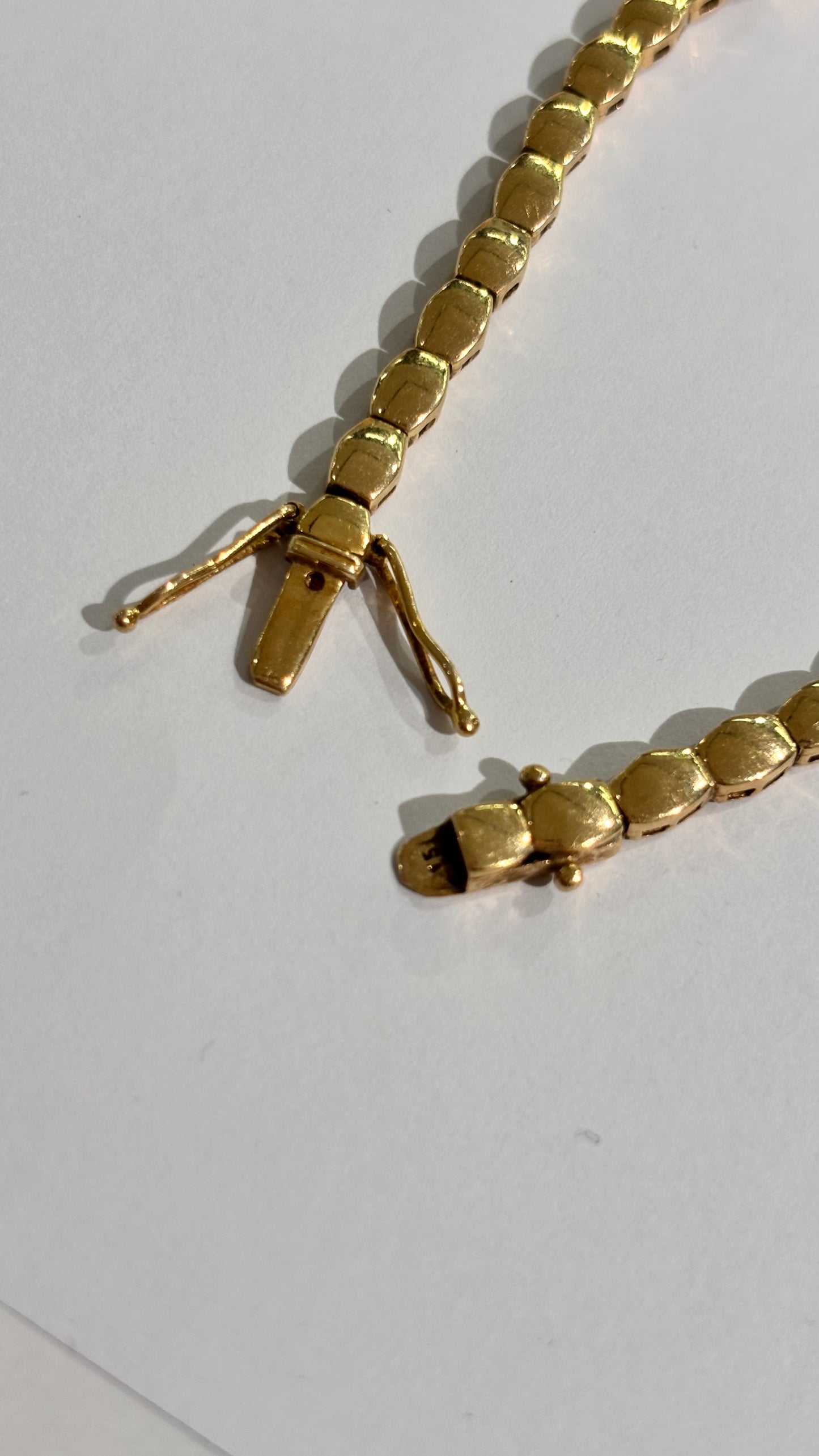 Bracelet Maillon en Or Jaune avec Pierres Précieuses