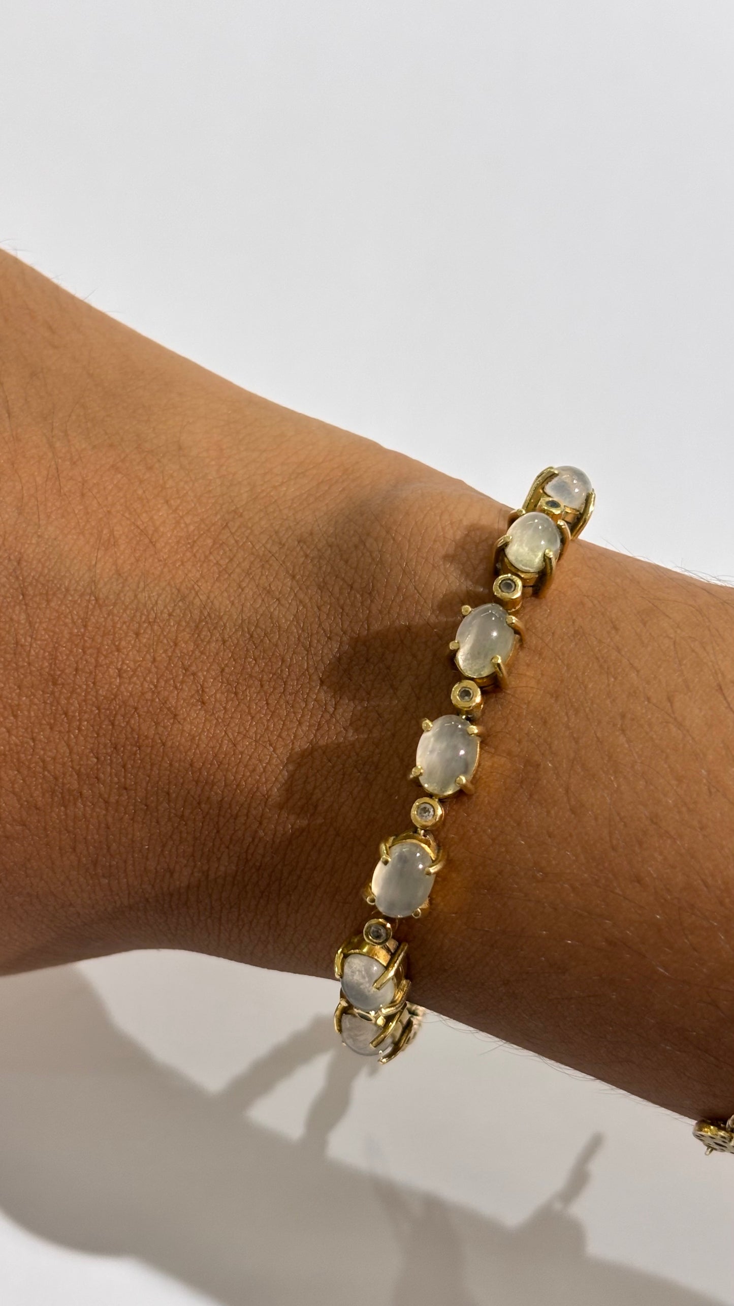 Bracelet Maillon en Or Jaune avec Pierres Précieuses
