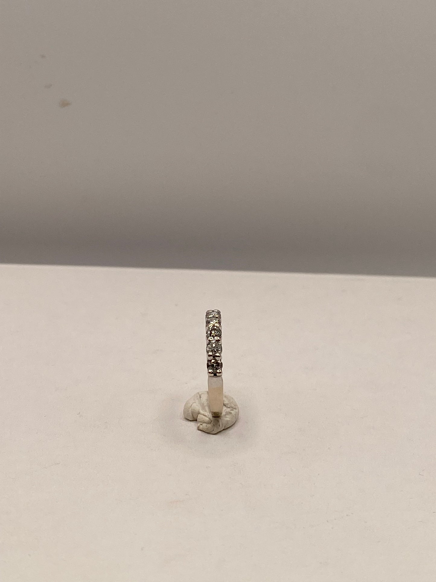 Alliance en Or Blanc 18K avec Diamants 3.11 Grs - Taille 55