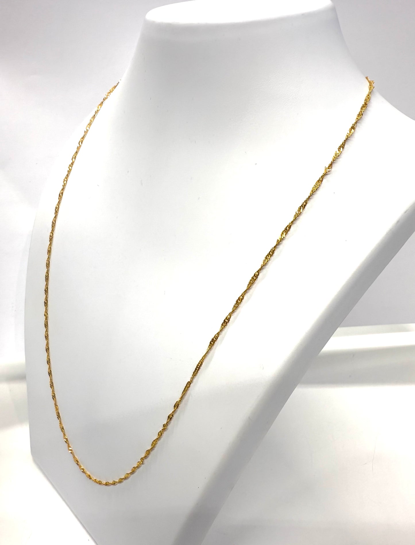 Collier Torsadée en Or Jaune 24k 4.34 Grs