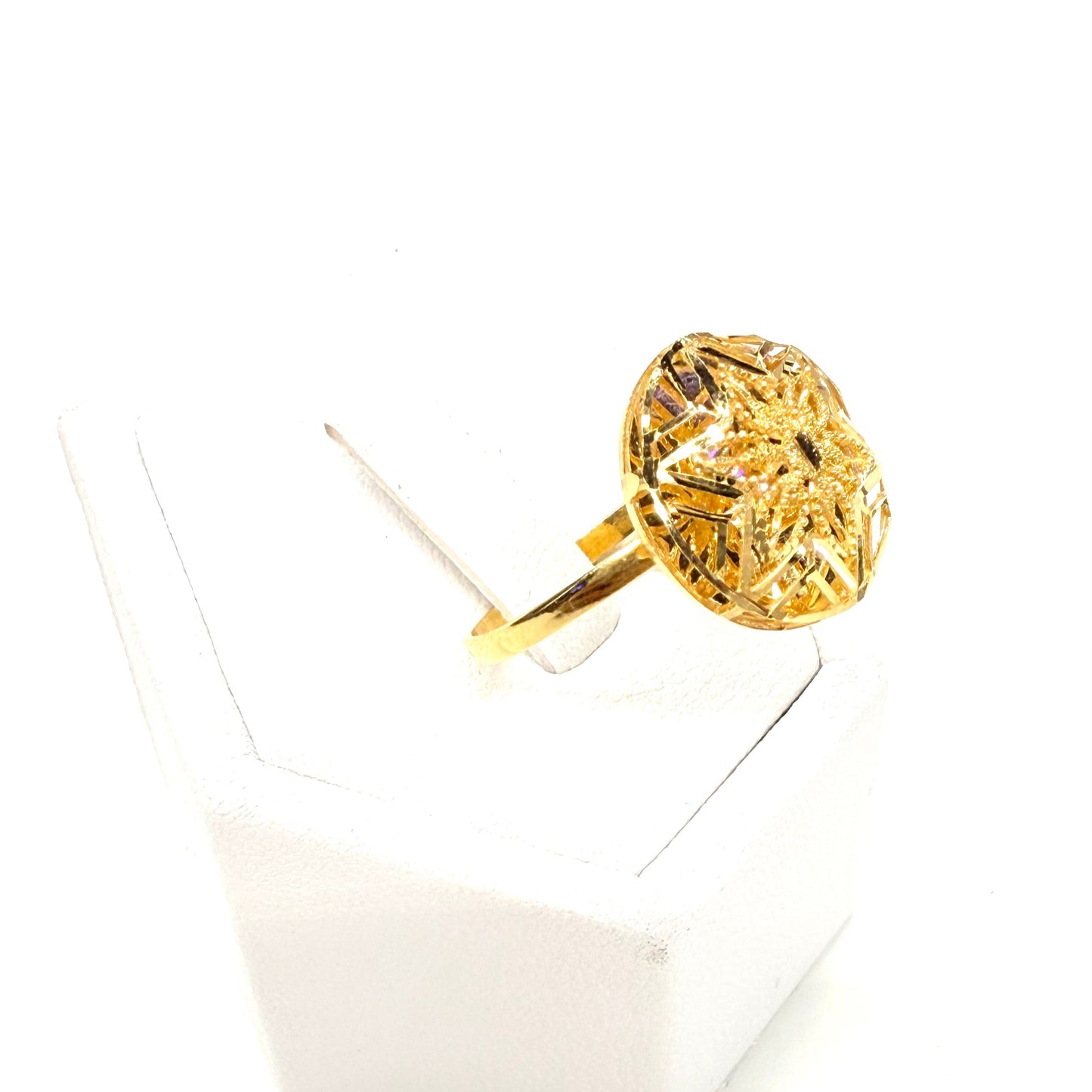 Bague travaillée en Or Jaune 21k - T 57