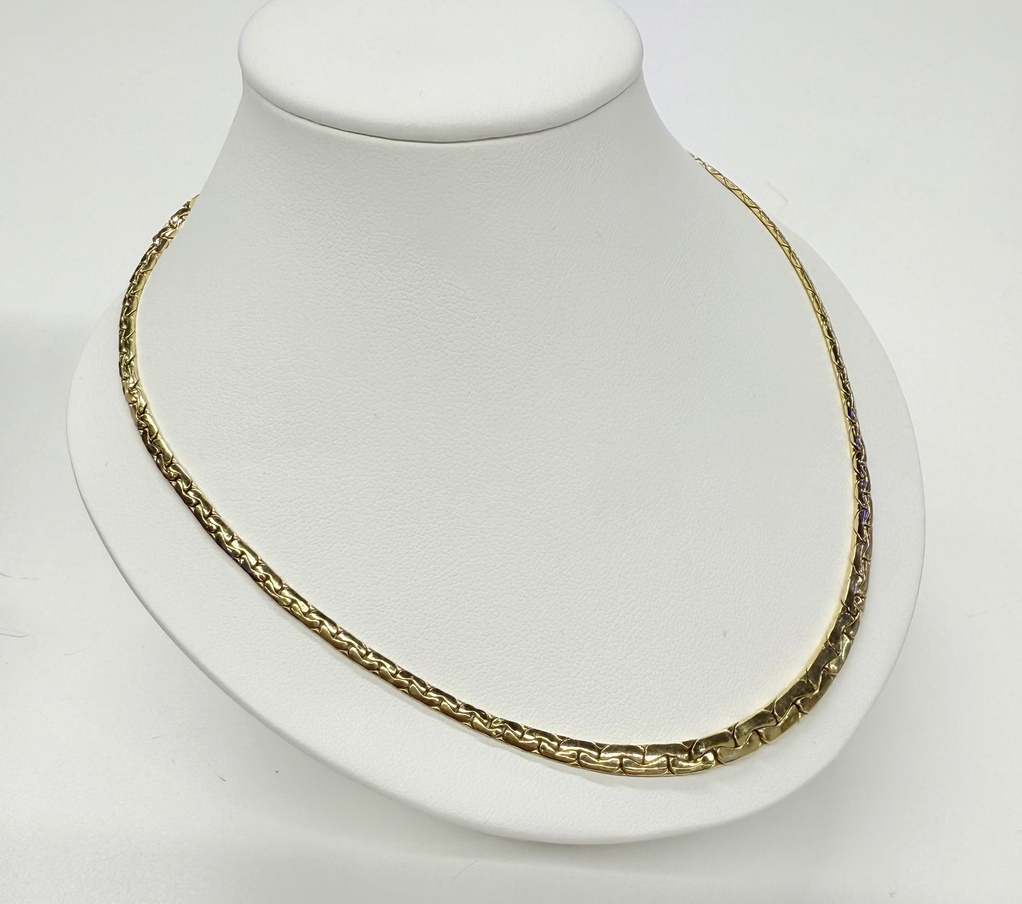 Collier Ras du Cou en Or Jaune 18k, Maille Haricot