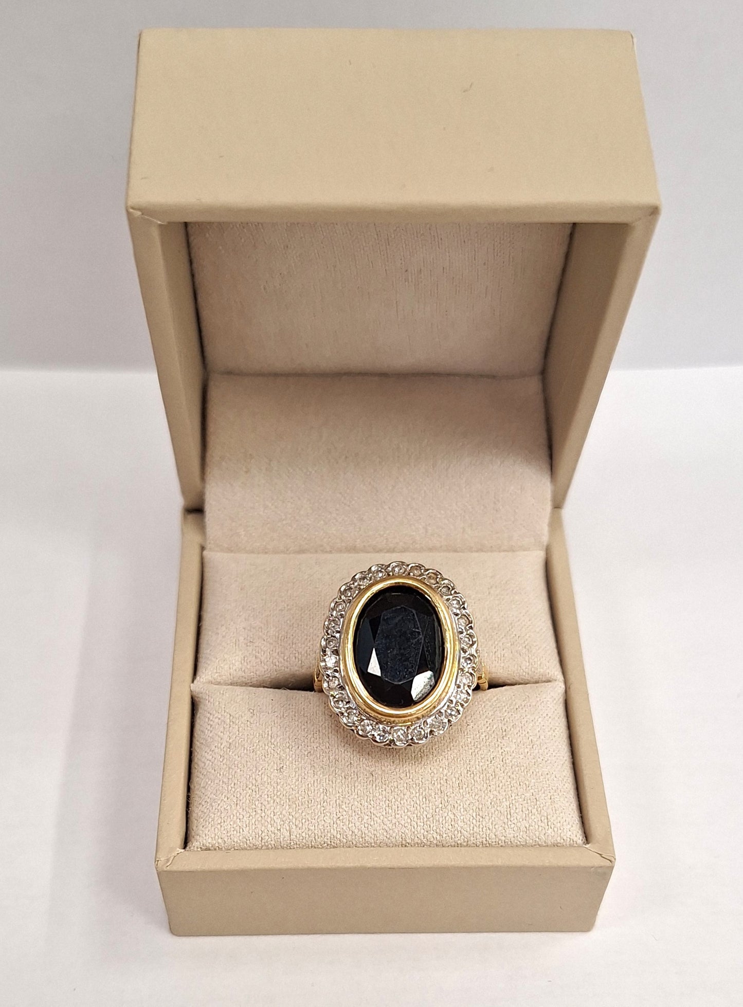 Bague Pompadour Vintage en Or Jaune 18K avec Saphir et Diamants