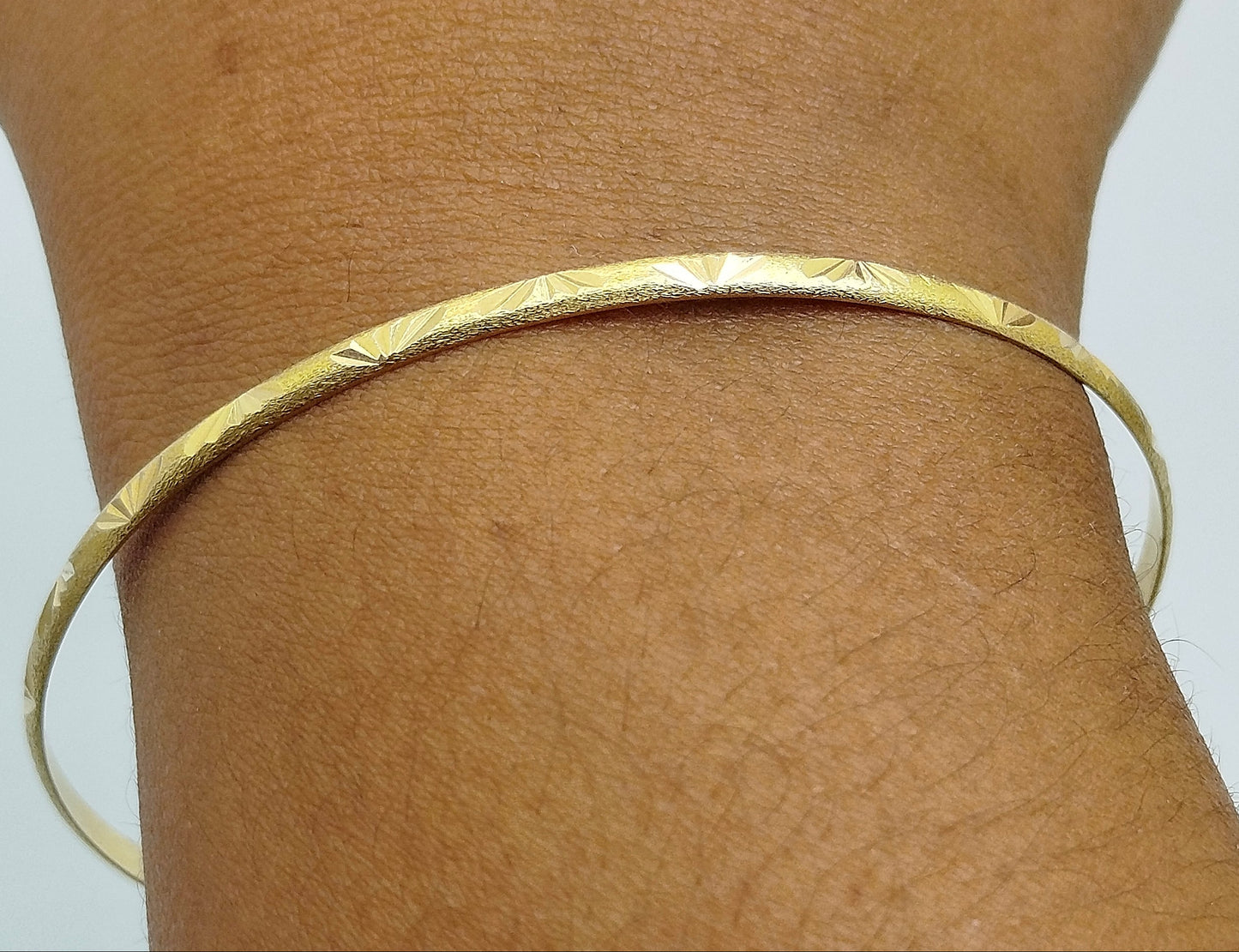 Bracelet jonc en Or Jaune 18K 5.84 Grs