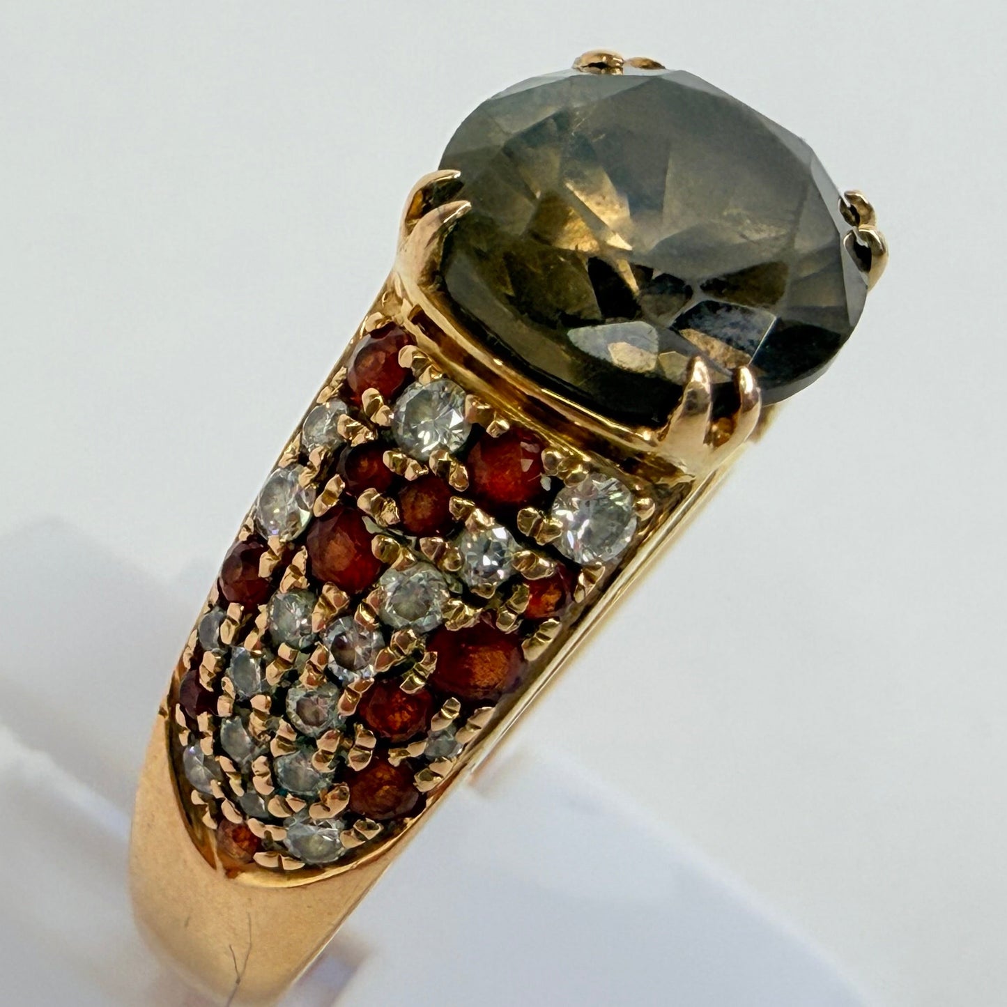Bague en or jaune avec diamants et rubis 18 K - 6.5 Grs