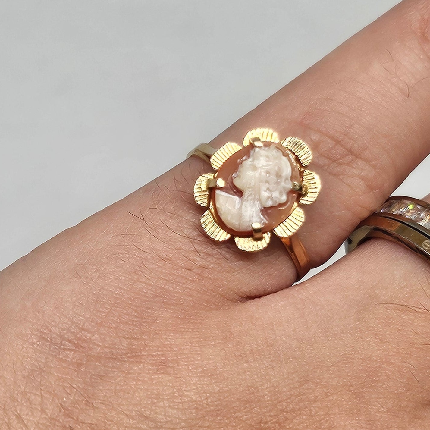 Bague en or jaune taille -51