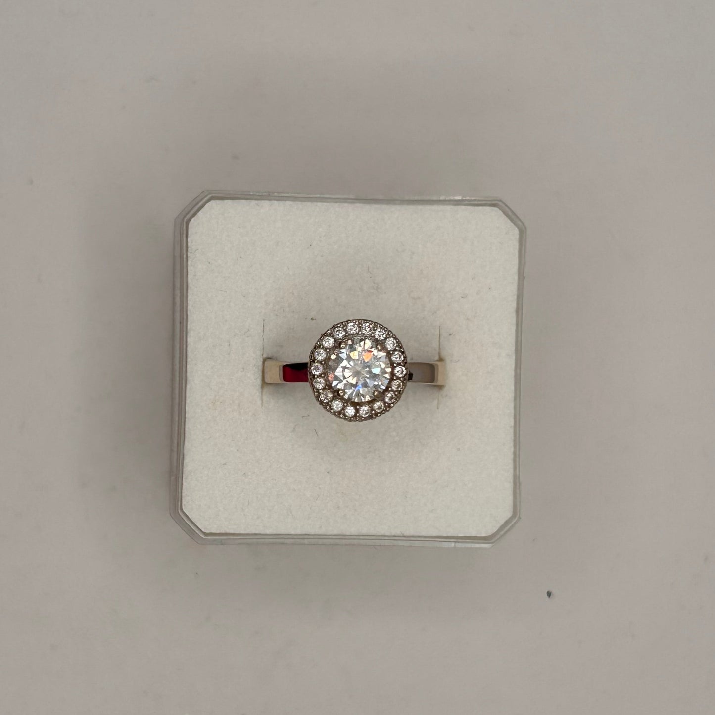 Bague Or blanc avec Oxyde de Zirconium T58