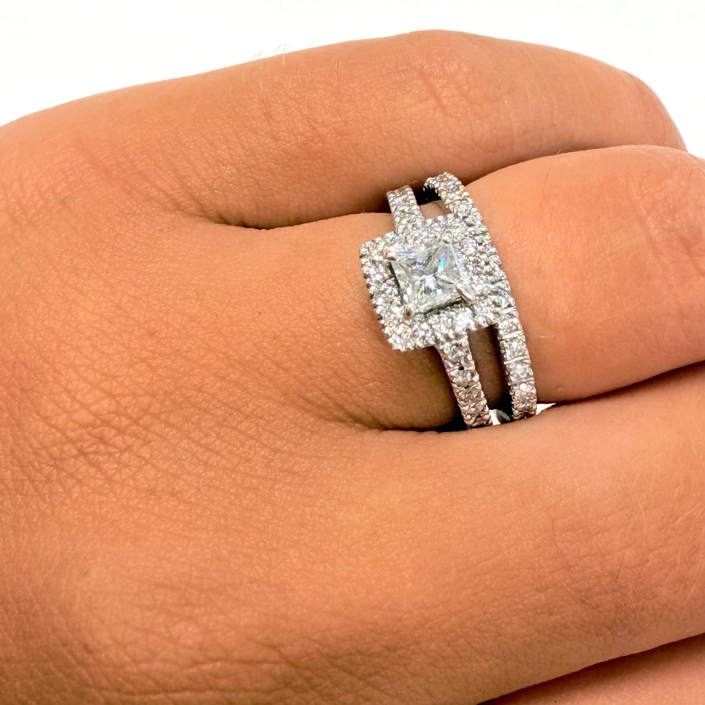 Bague demi-tour solitaire en Or Blanc 18K avec diamants 6.45 Grs - Taille 49